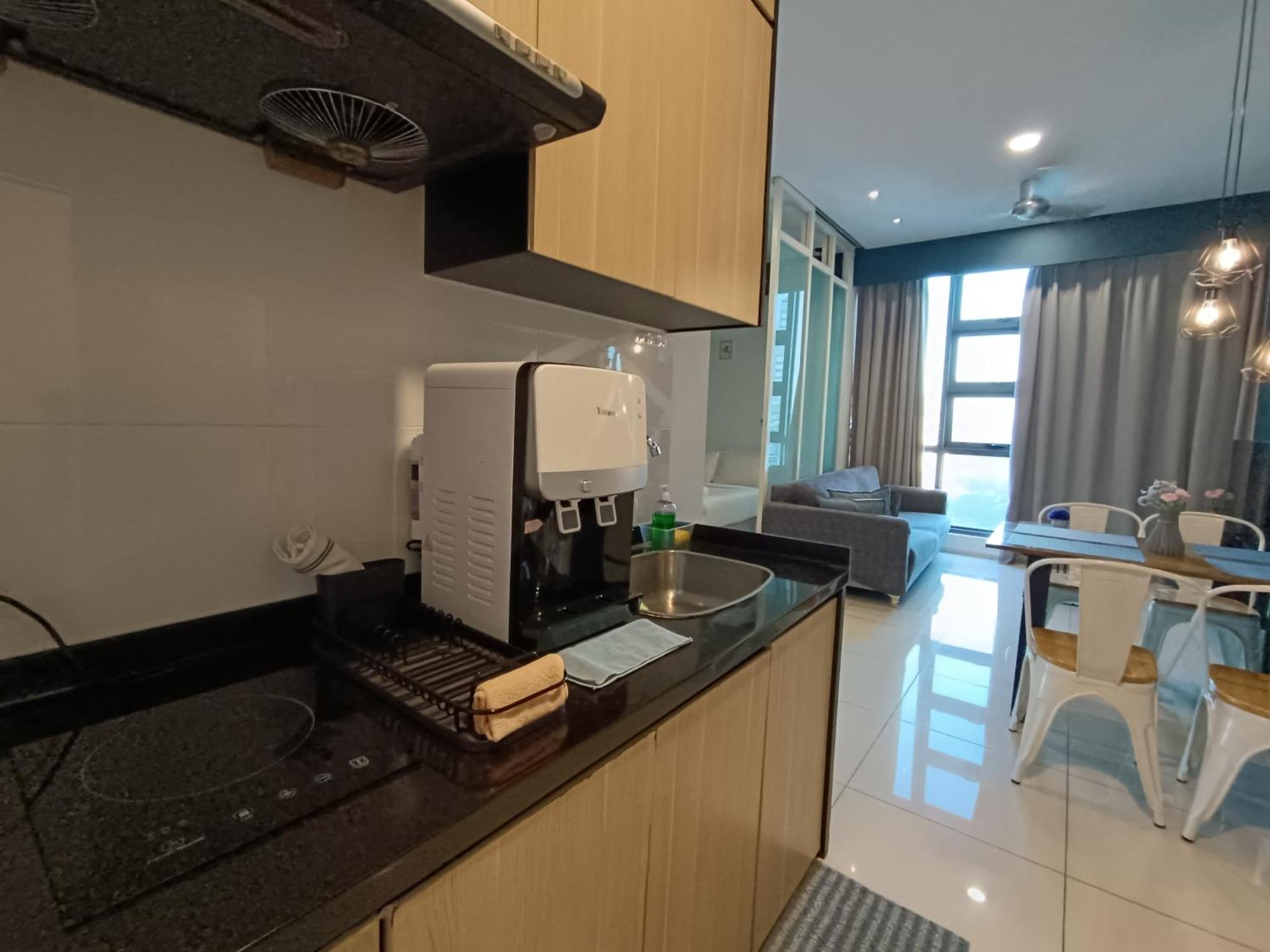 Robertson Cozy 3 Bedroom Family Suite With Netflix Куала-Лумпур Экстерьер фото